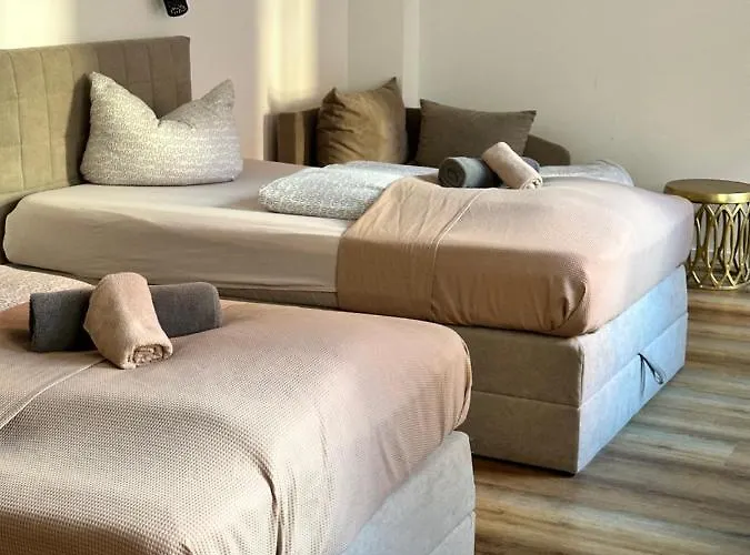 ゲストハウス Gaestehaus Gluecksmoment 3*